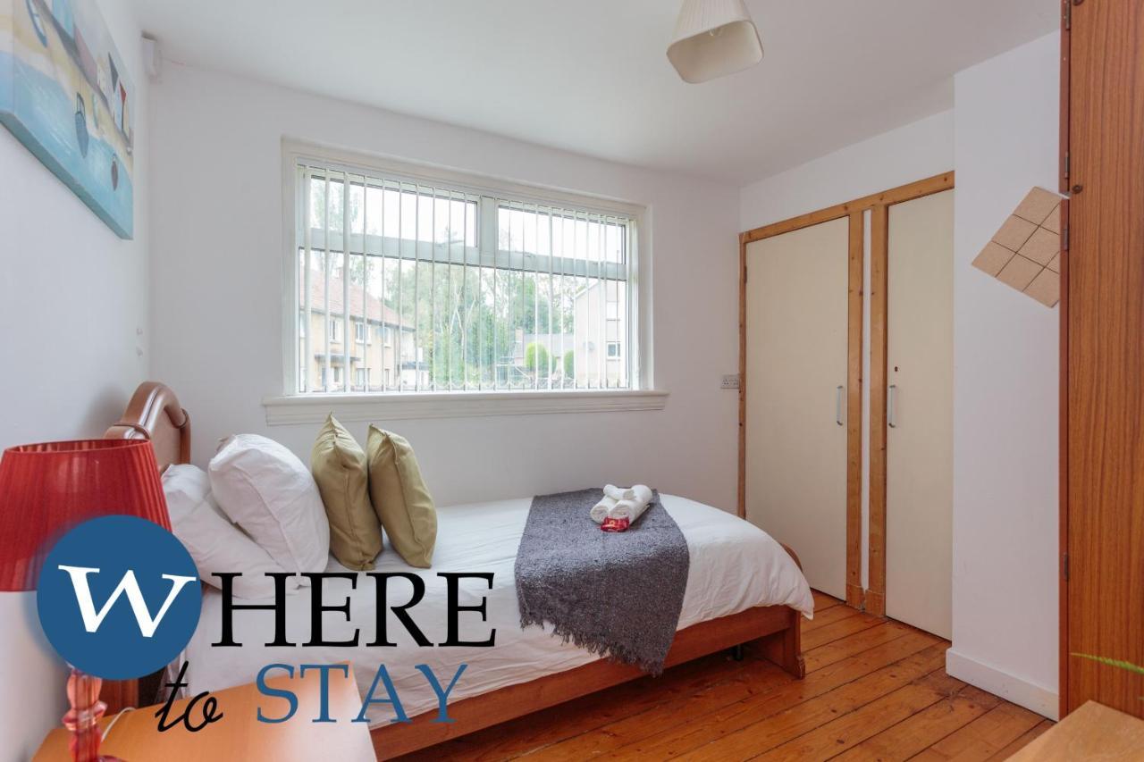 Lovely Apartment By The Hillwood Park-Free Parking エディンバラ エクステリア 写真